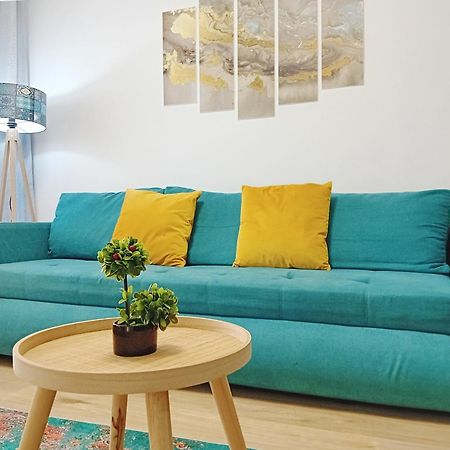 Sunshine - New & Quiet 1Br Apt, Business Area, Close To Airport, Highway A3, Subway بوخارست المظهر الخارجي الصورة