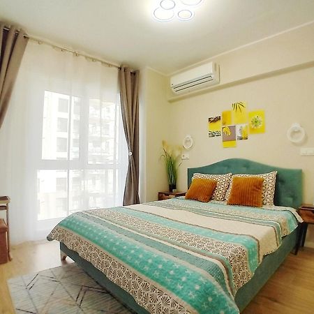 Sunshine - New & Quiet 1Br Apt, Business Area, Close To Airport, Highway A3, Subway بوخارست المظهر الخارجي الصورة