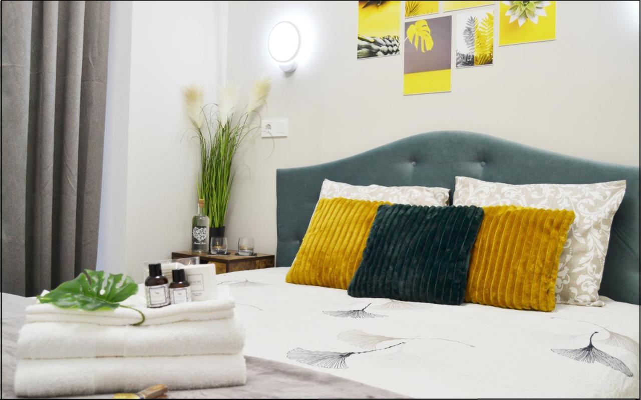Sunshine - New & Quiet 1Br Apt, Business Area, Close To Airport, Highway A3, Subway بوخارست المظهر الخارجي الصورة